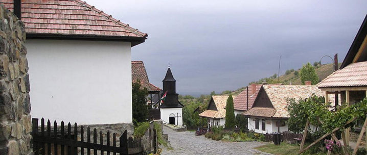 Enabling Wireless Rural Broadband