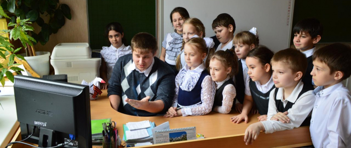 Broadband wireless connectivity for banks and schools